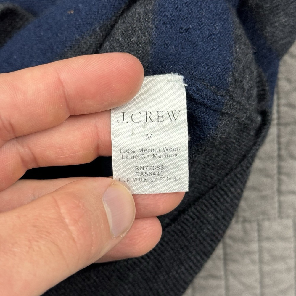 J Crew Sweater‎ Mens Medium Blue Gray Striped Merino Wool V Neck Preppy - Picture 5 of 9
